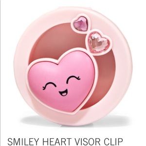 SMILEY HEART VISOR CLIP
Car Fragrance Holder